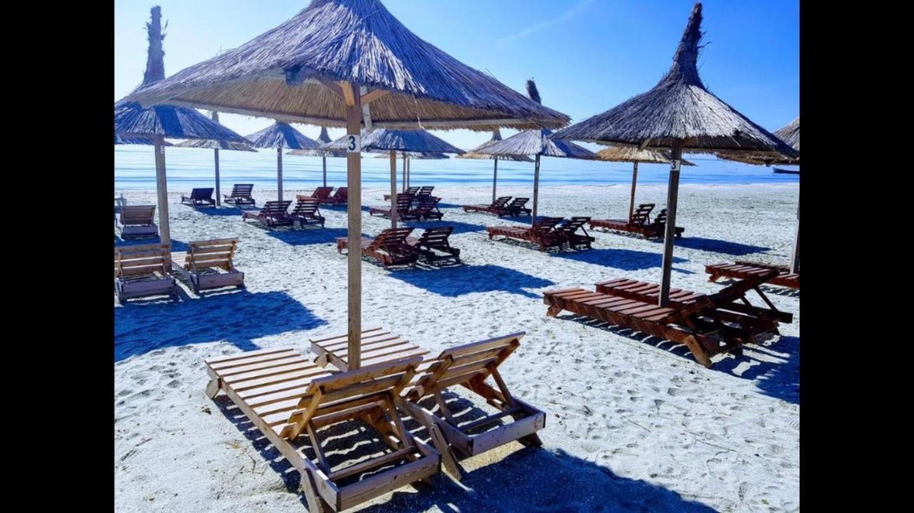 Ferienwohnung Cez Studio Mamaia Nord Năvodari Exterior foto